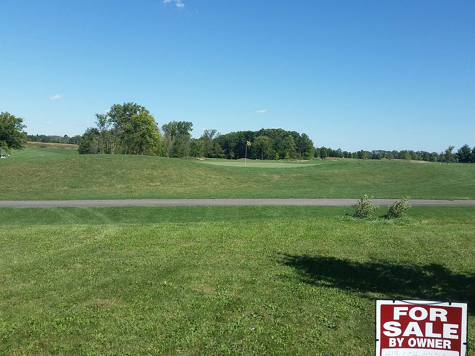 16th green from backyard