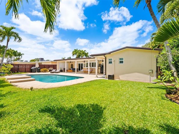 5318 Garfield St, Hollywood, FL 33021