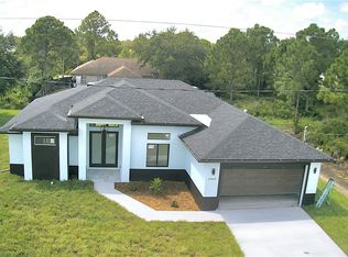 2805 42nd St W, Lehigh Acres, FL 33971