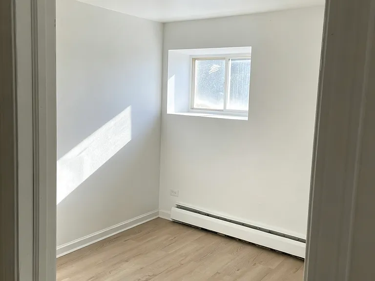 5017 W 14th St #208 — Photo 8