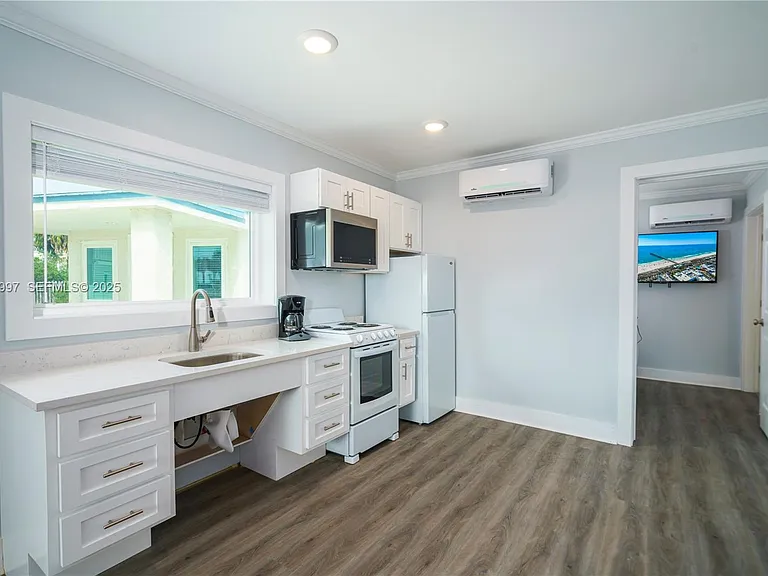 17784 Front Beach Rd #16 — Photo 3