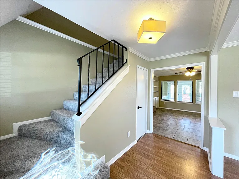 15006 Elmont Dr — Photo 13