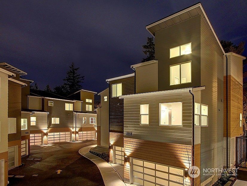 2nd image of 18236 73rd Avenue NE #103
