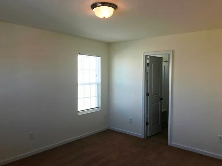 3457 Kernstown Dr — Photo 16