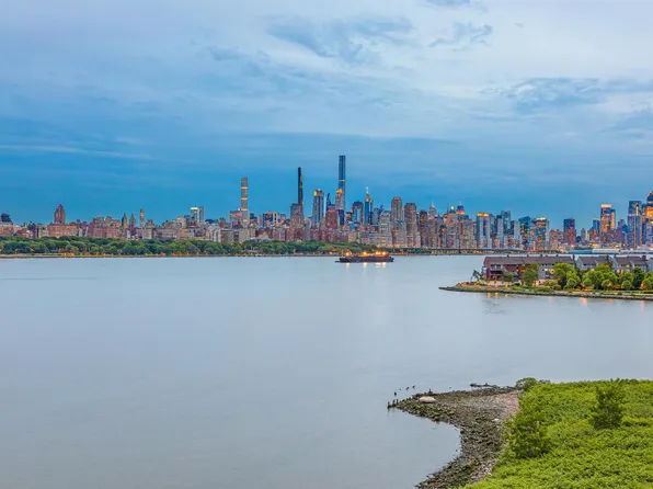 3 Somerset Ln Unit 107, Edgewater, NJ 07020