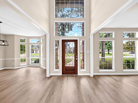 5th image of 1007 Brannon Park Ln