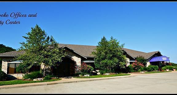 3rd image of 100 Saddlebrooke Dr