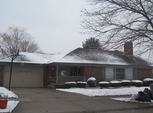 19434 Old Homestead Dr, Harper Woods, MI 48225