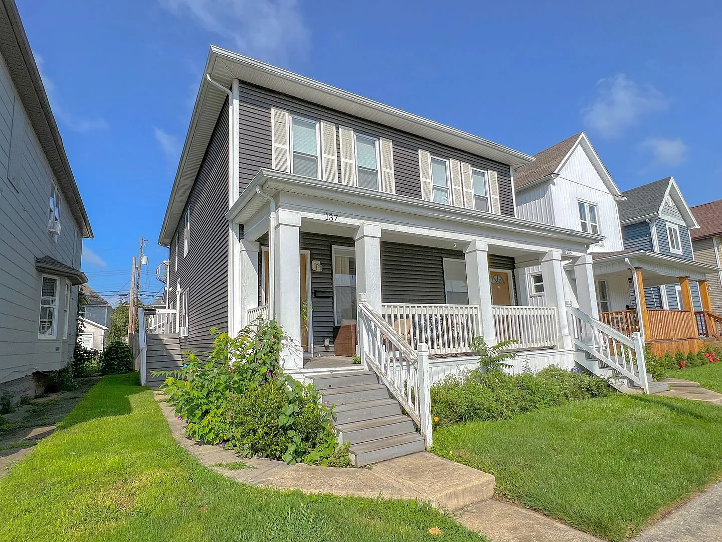 Modernized 2nd Floor Apartment in Franklinton Your Urban Oasis Awaits! — Photo 1
