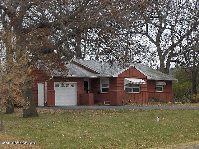 1075 CRESTVIEW NE