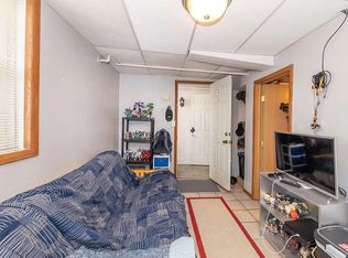 2303 Olive St APT 2, Cedar Falls, IA 50613