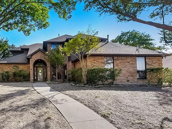 2nd image of 110 Paige Ln