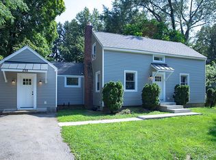 298 Spackenkill Rd, Poughkeepsie, NY 12603