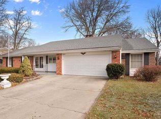 6821 Blue Mist Rd, Fort Wayne, IN 46819