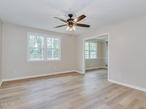5th image of 3335 Cockatoo Road