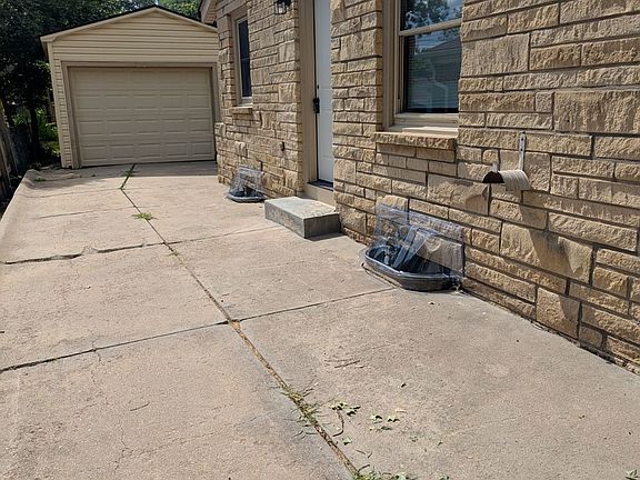 2nd image of 1311 S 49th St