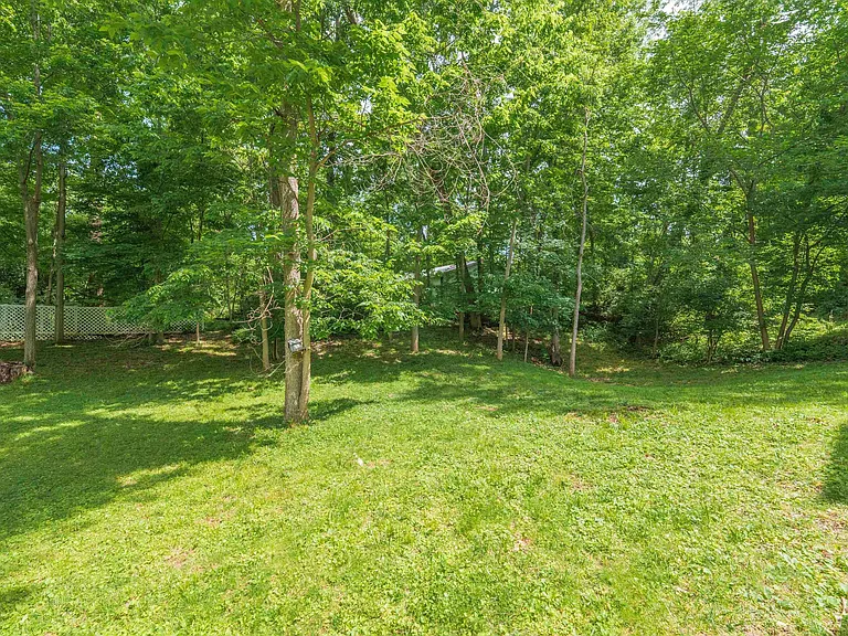 1115 E Azalea Ln — Photo 31