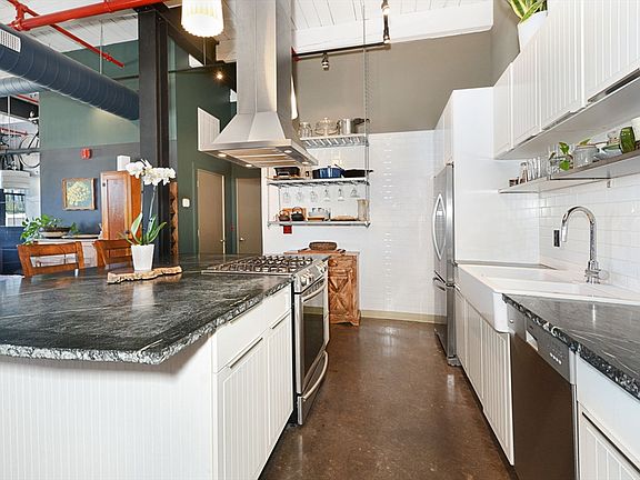 4th image of 406 Lincoln St Unit 306