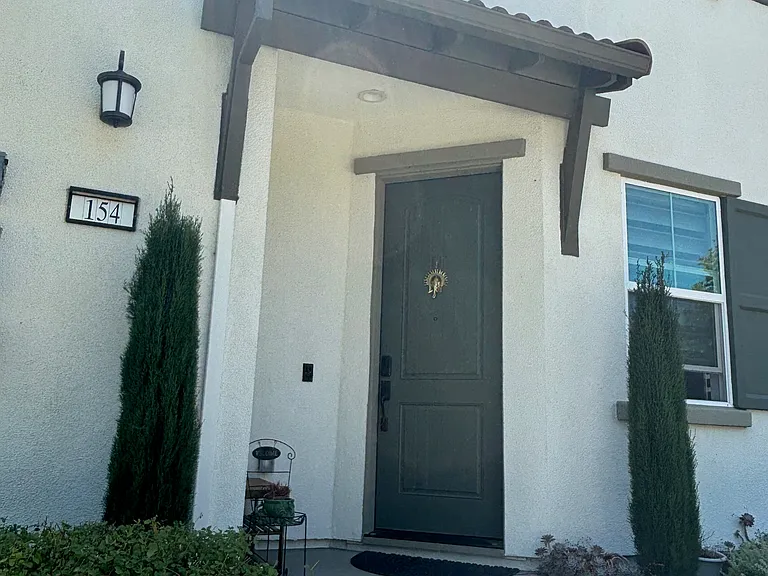 154 E Ramsey Dr — Photo 2
