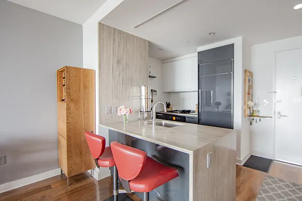 Rented by Compass | media 21