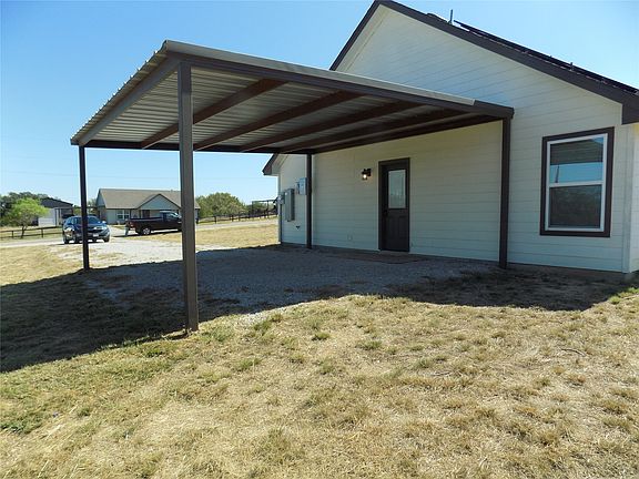 3rd image of 506 Pecan Tree Ct