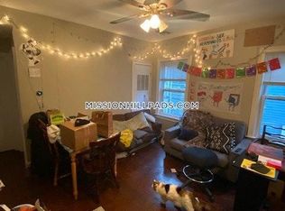 180 Hillside St #L2, Roxbury Crossing, MA 02120