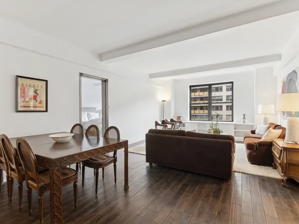 12 West 72nd Street image 2 of 6