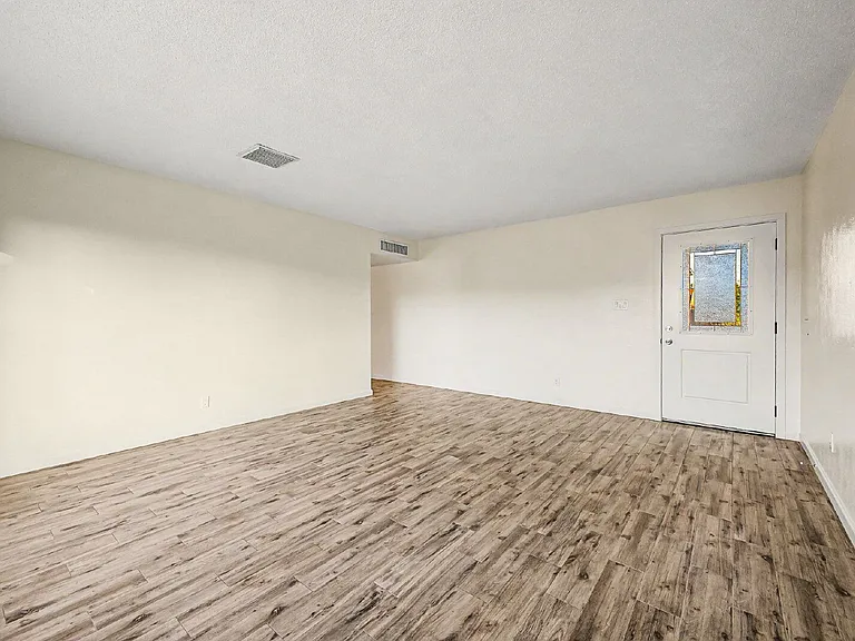 8436 E Cambridge Ave — Photo 9