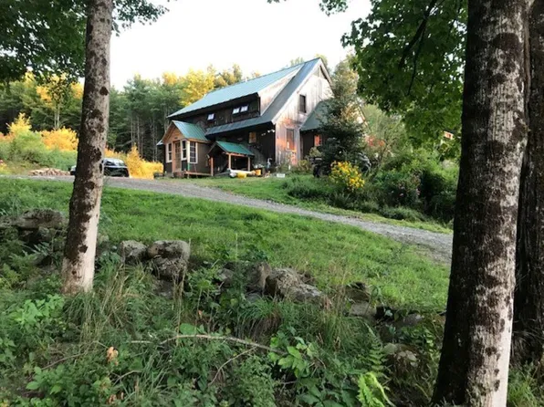 1660 Bliss Rd, White River Junction, VT 05001