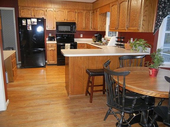 2nd image of 4404 Brentwood Dr