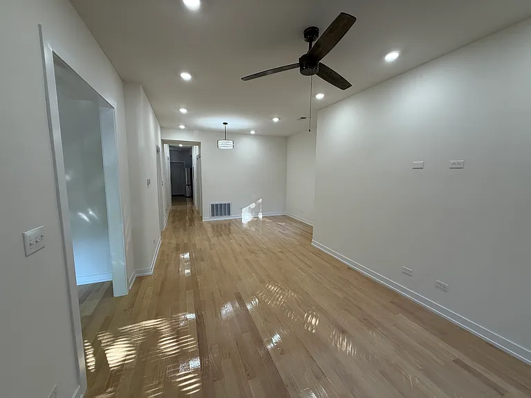 4032 W Wilcox St #1 — Photo 2