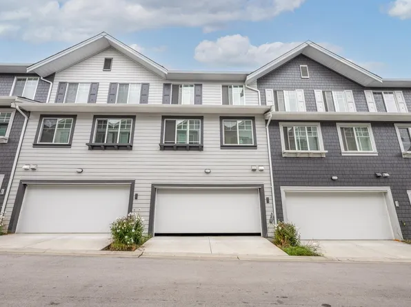 15489 99a Ave #40, Surrey, BC V3R 7N1