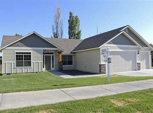 5212 W 28th Ave, Kennewick, WA 99338