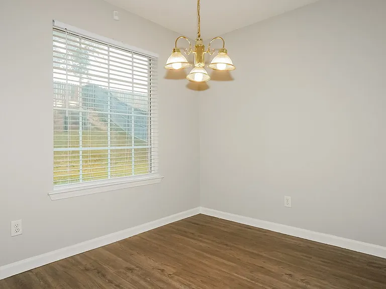 1481 Lawson Dr — Photo 7