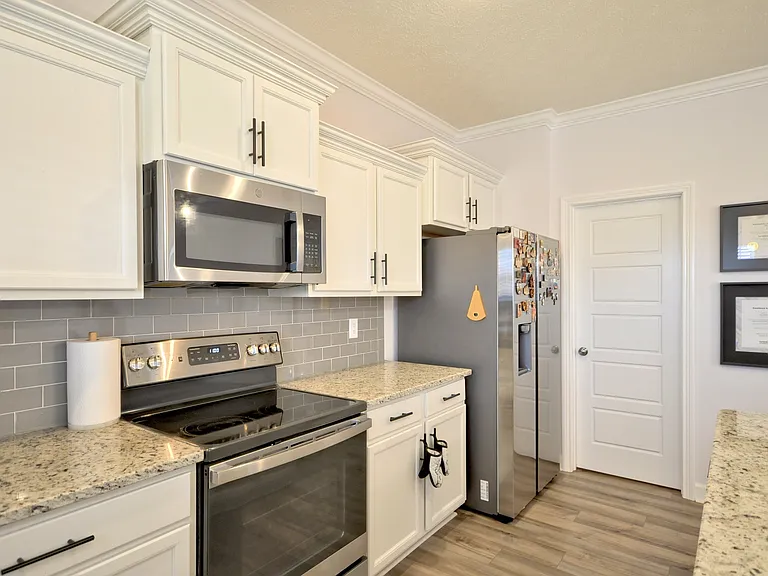 279 Bluebriar Trce — Photo 17
