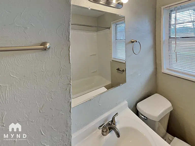 517 Main St — Photo 14