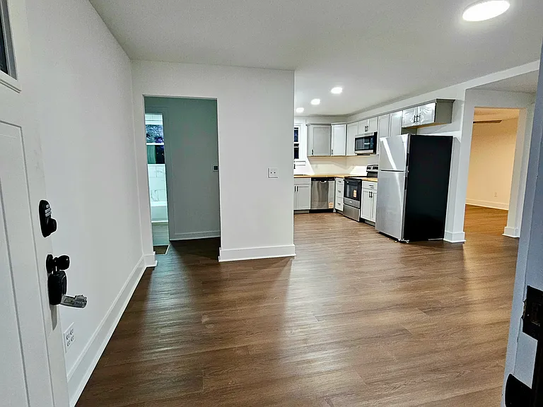 1705 Bagwell Ave — Photo 4