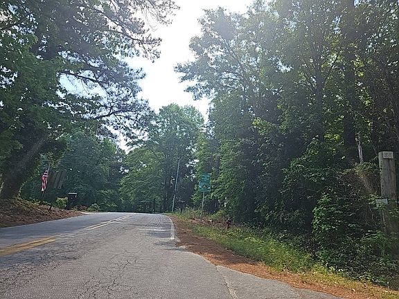 4th image of 1031 High Falls Rd