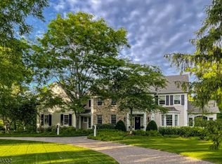 43 Lyons Pl, Basking Ridge, NJ 07920