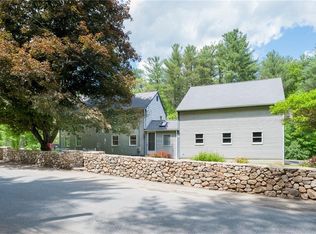 319 Elmdale Rd, Scituate, RI 02857