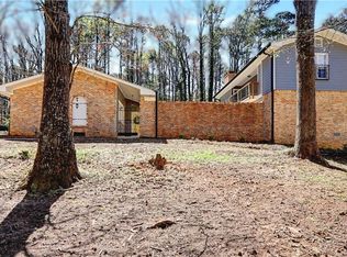 5213 Oxbow Rd, Stone Mountain, GA 30087