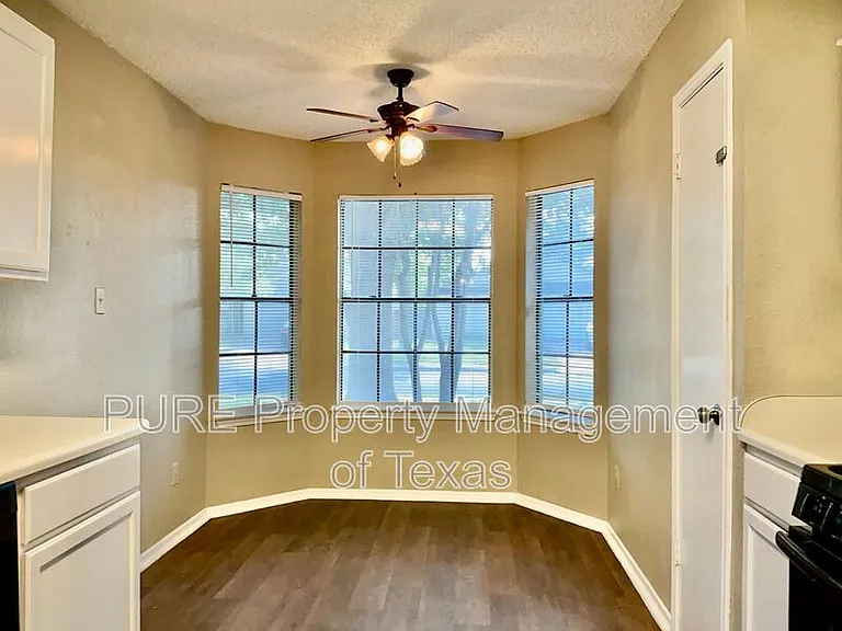 2105 Balsam Way — Photo 10