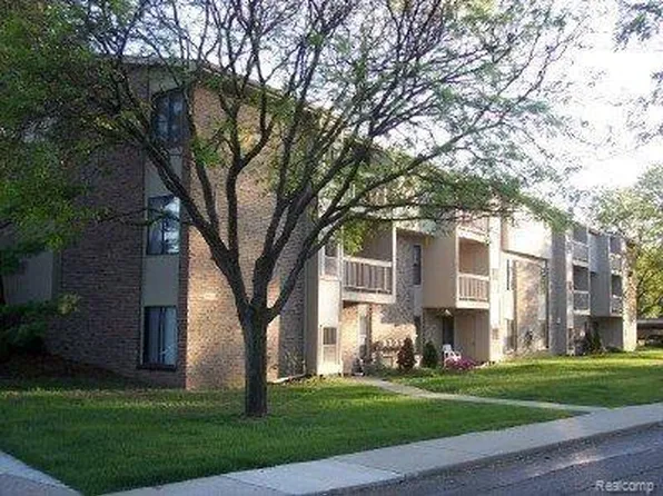 30535 W Forteen Mile Rd APT 19, Farmington Hills, MI 48334