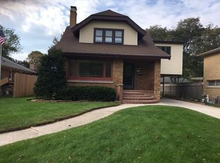 1528 S 9th St, Manitowoc, WI 54220