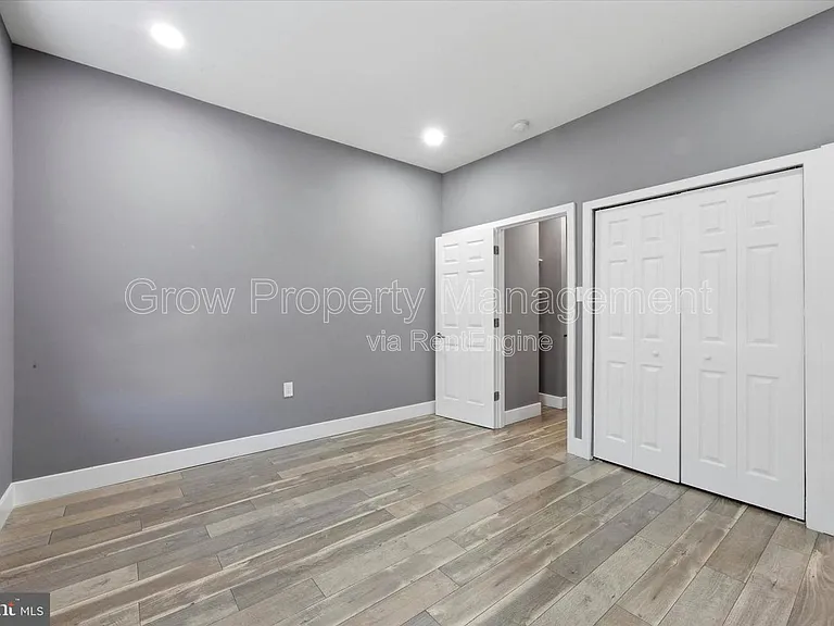 1935 N Newkirk St — Photo 15