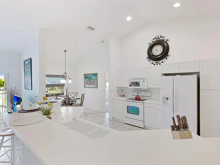 7333 Fountain Palm Cir #7333 — Photo 26