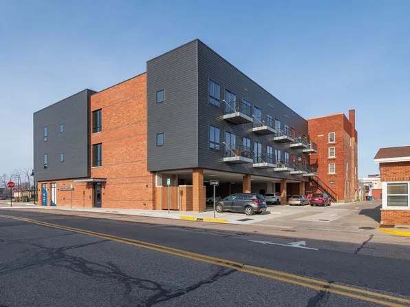 335 Center St #300, South Haven, MI 49090