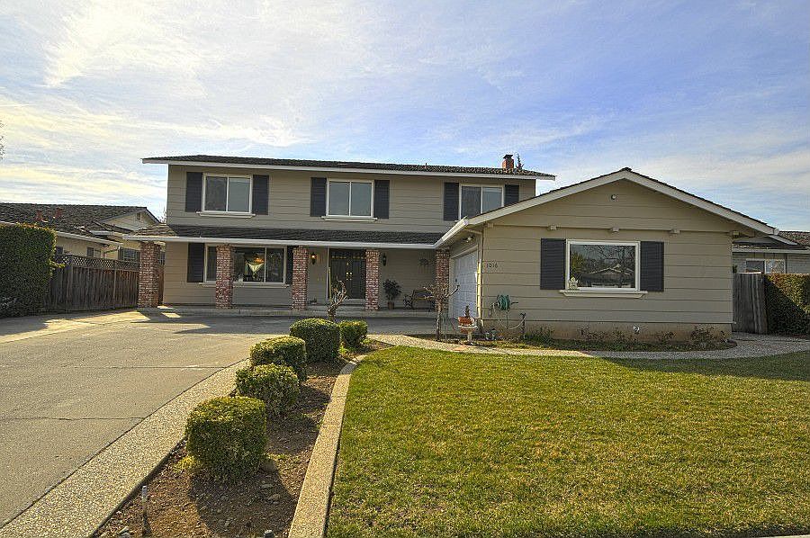 1st image of 1016 Burlwood Dr