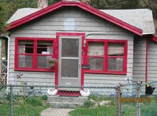 48 Oak Cliff Rd, Weymouth, MA 02189