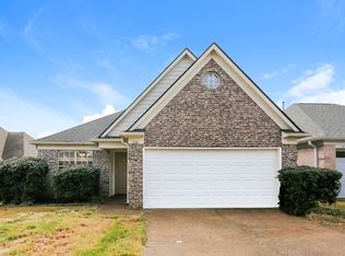 1130 Breezy Valley Dr, Cordova, TN 38018
